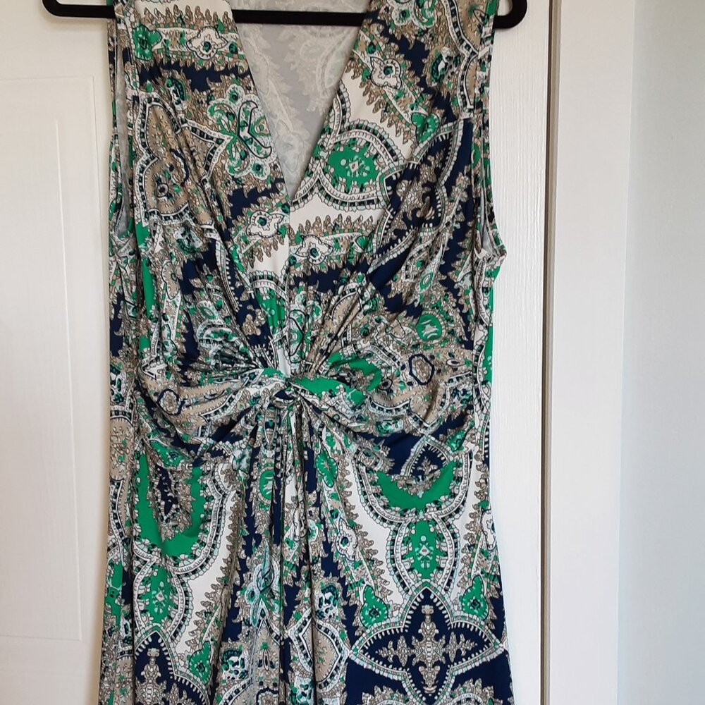 Dress - Picture 2 of 2